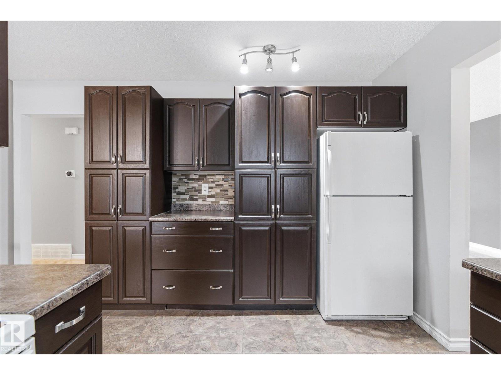 1019 Mony Penny Cr, Sherwood Park, Alberta  T8A 1C2 - Photo 8 - E4478668