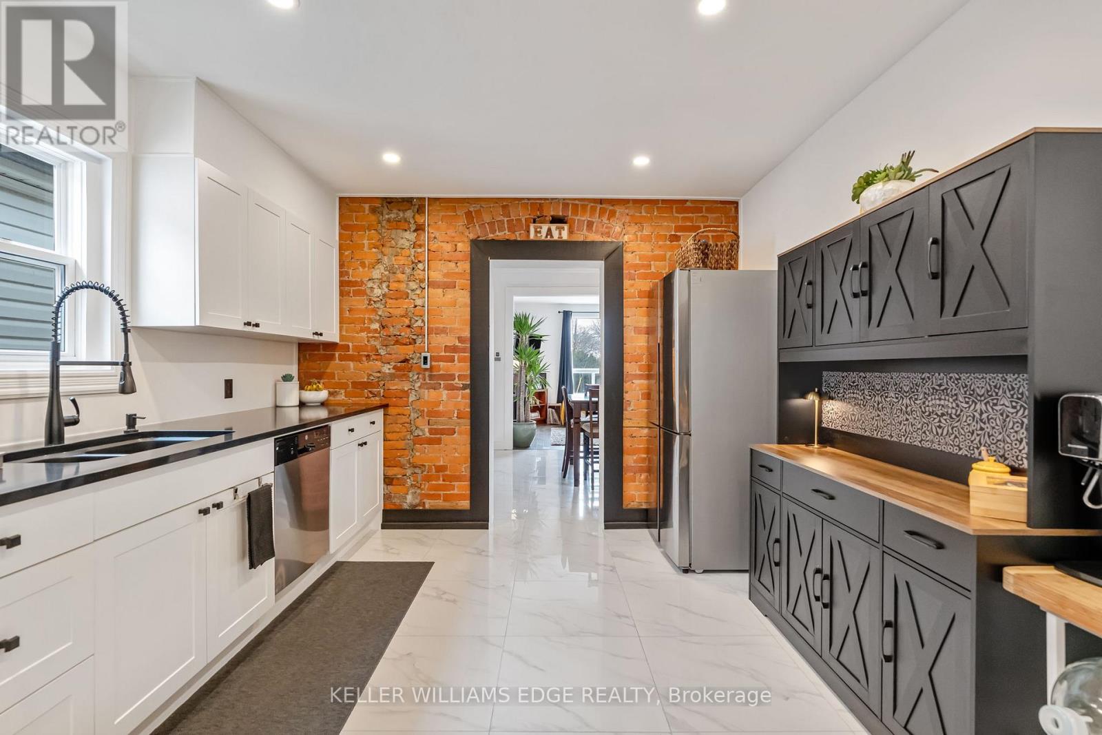 188 Bay Street N, Hamilton, Ontario  L8R 2P7 - Photo 13 - X12908578