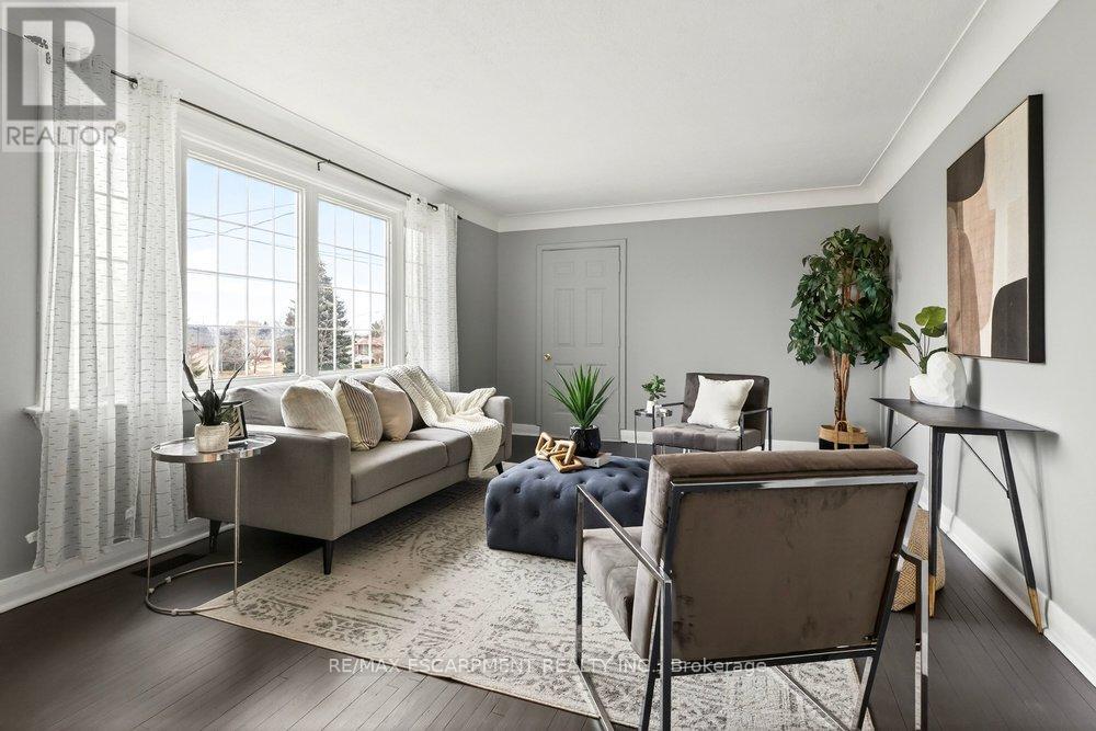 76 Margaret Avenue, Hamilton, Ontario  L8G 3G5 - Photo 3 - X12908590