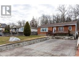 76 MARGARET AVENUE, Hamilton, Ontario