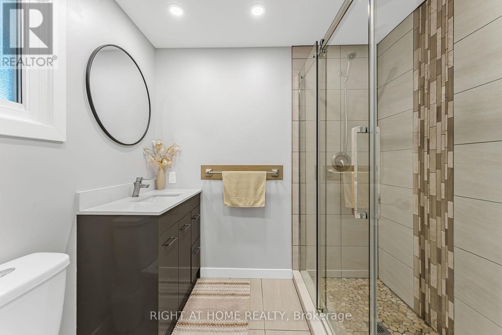 3 Baraniuk Street, St. Catharines (Lakeport), Ontario  L2N 1N4 - Photo 21 - X12908630