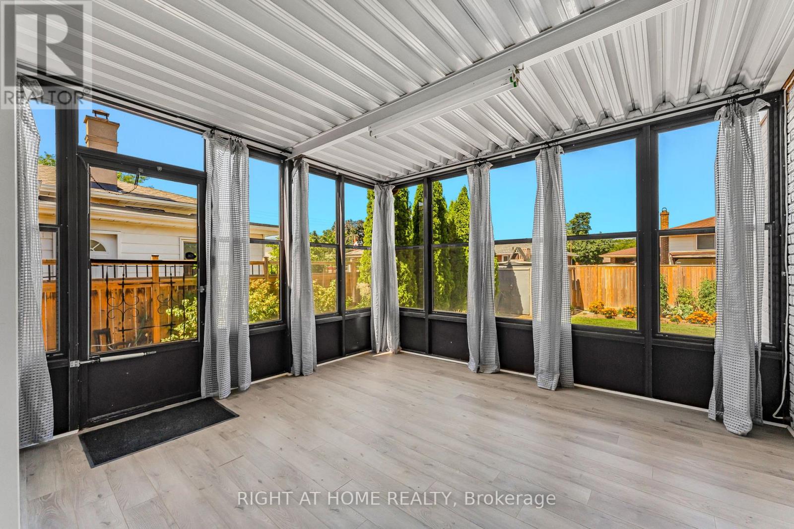 3 Baraniuk Street, St. Catharines (Lakeport), Ontario  L2N 1N4 - Photo 22 - X12908630