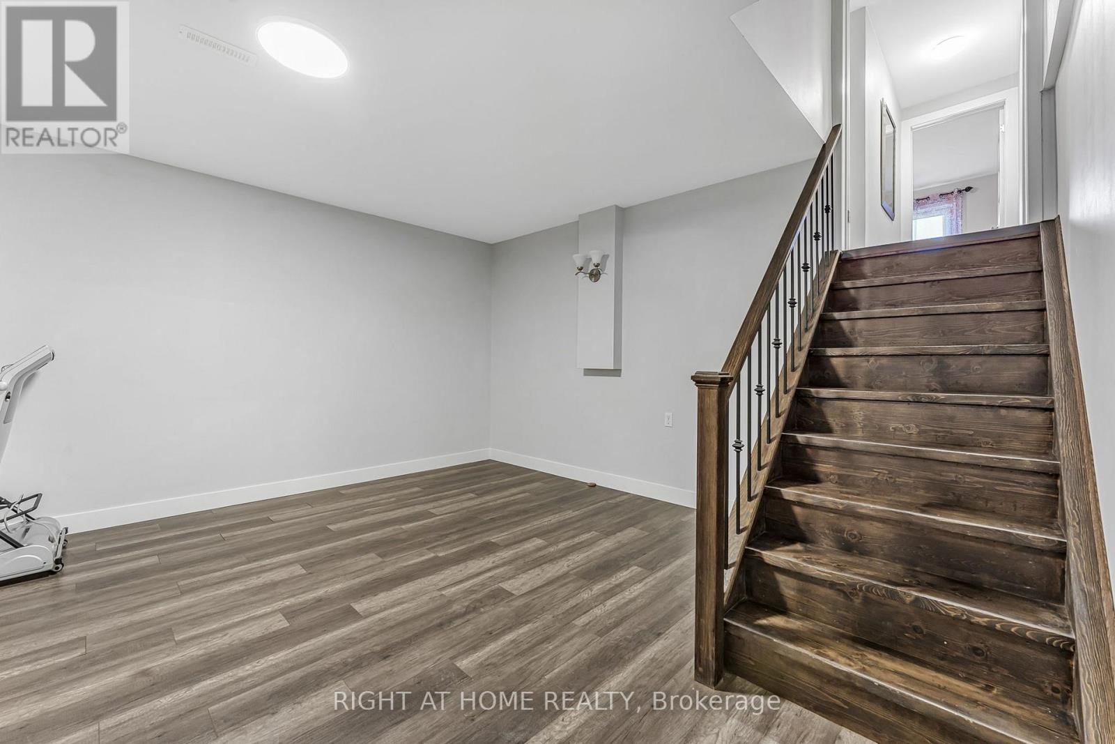 3 Baraniuk Street, St. Catharines (Lakeport), Ontario  L2N 1N4 - Photo 24 - X12908630