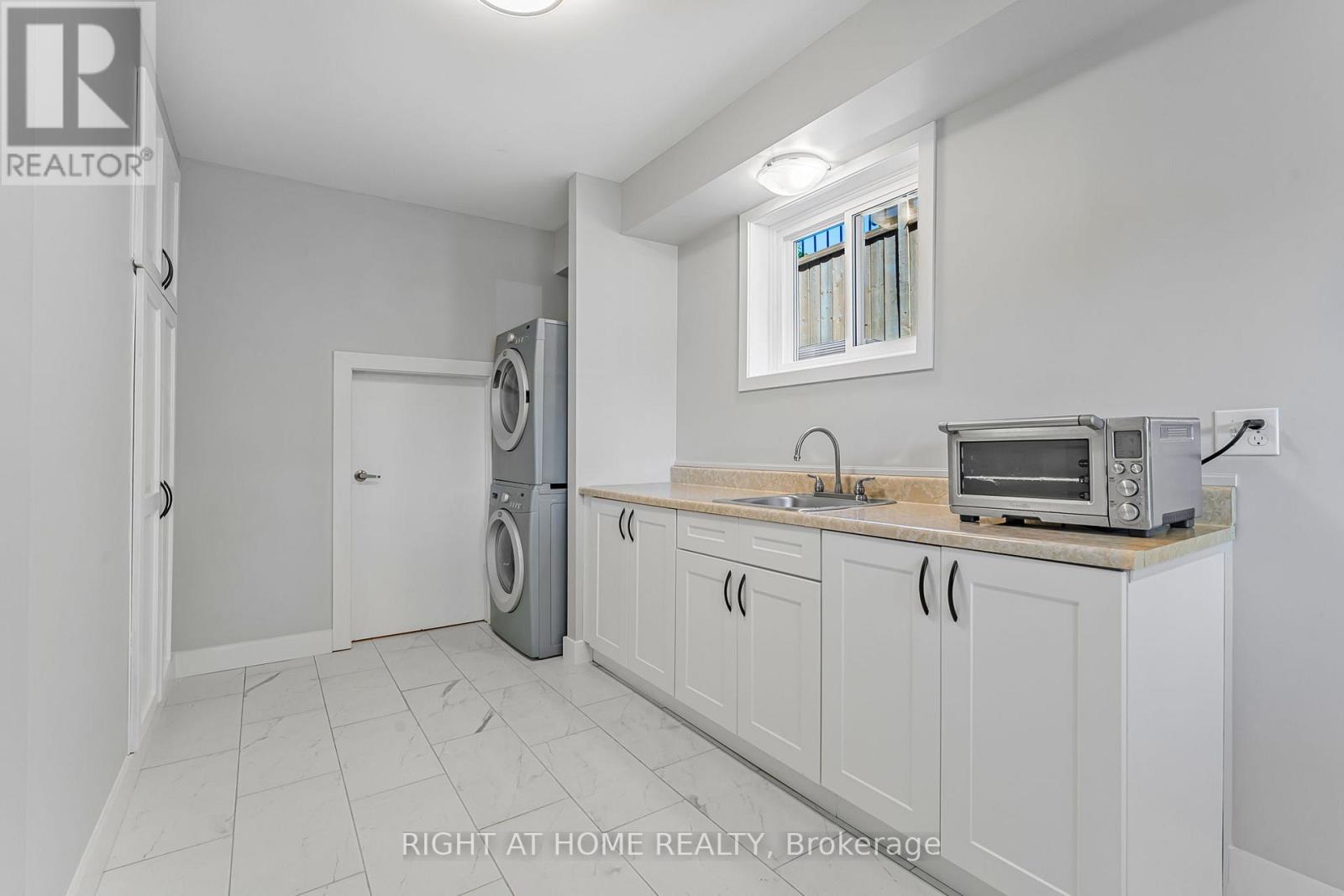 3 Baraniuk Street, St. Catharines (Lakeport), Ontario  L2N 1N4 - Photo 28 - X12908630