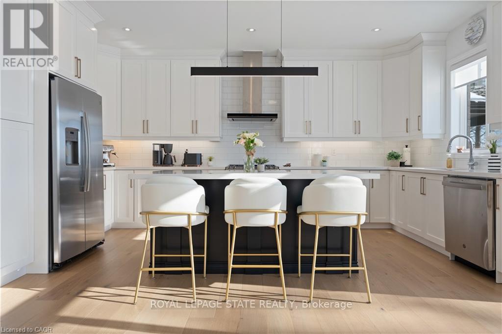 66 Cesar Place, Hamilton, Ontario  L9G 0G3 - Photo 11 - X12908666