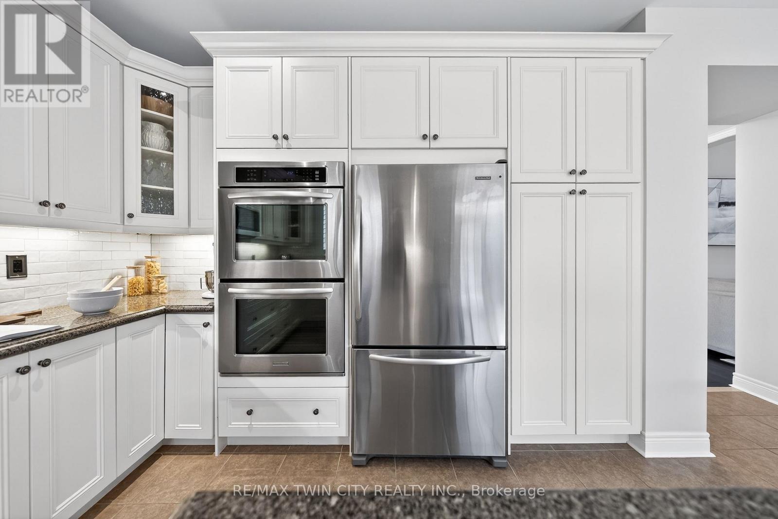 405 Rideau River Street, Waterloo, Ontario  N2V 2Y3 - Photo 19 - X12908740