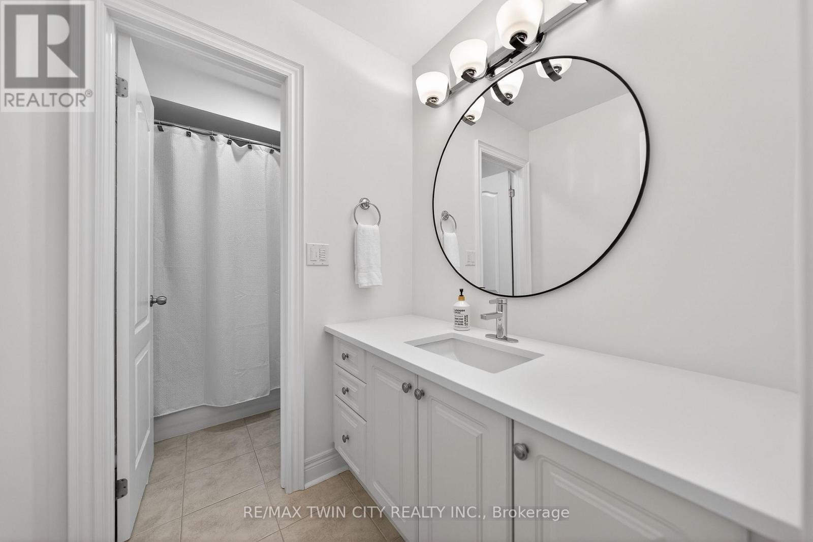 405 Rideau River Street, Waterloo, Ontario  N2V 2Y3 - Photo 35 - X12908740