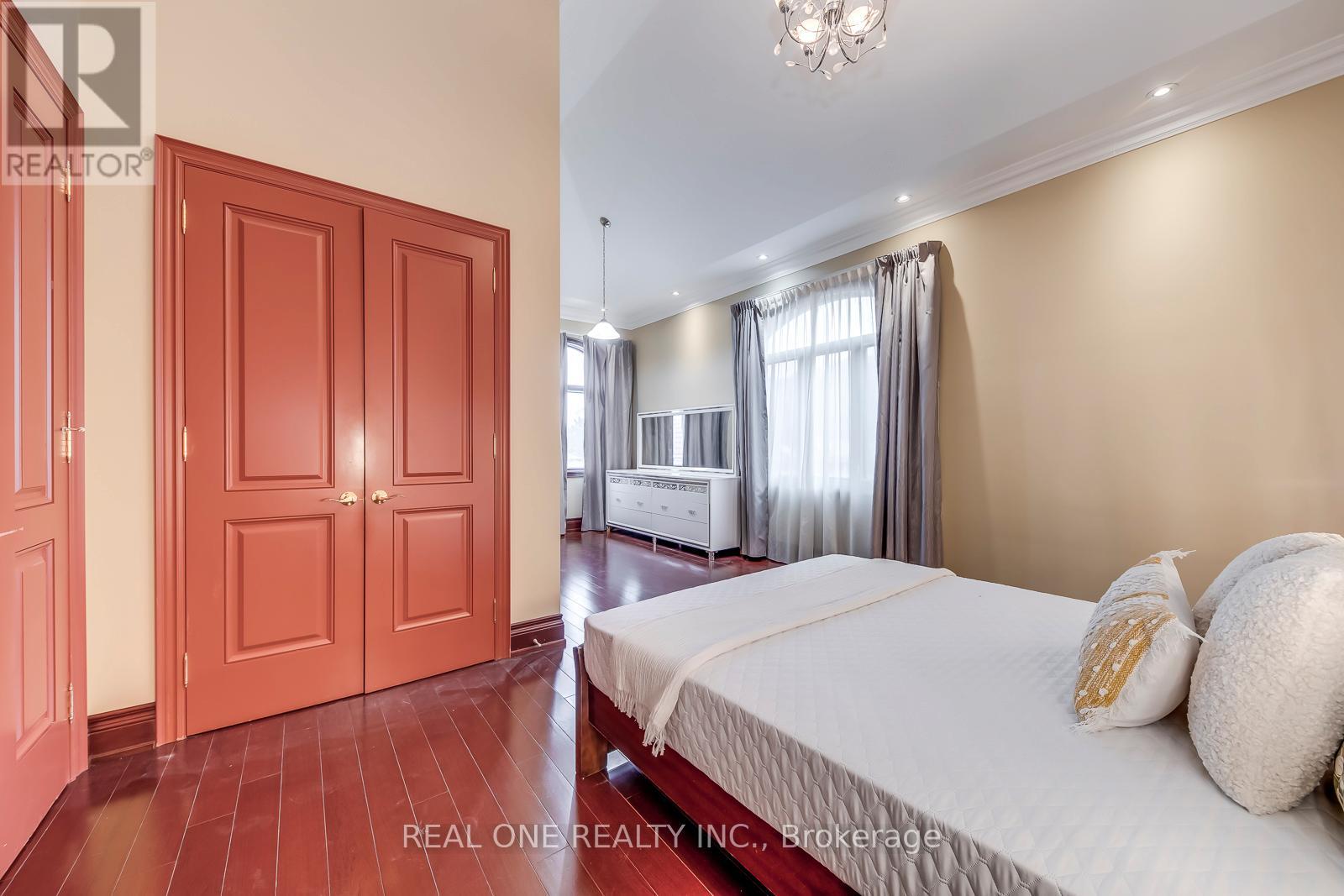 3480 Joan Drive, Mississauga, Ontario  L5B 1T5 - Photo 43 - W12894644