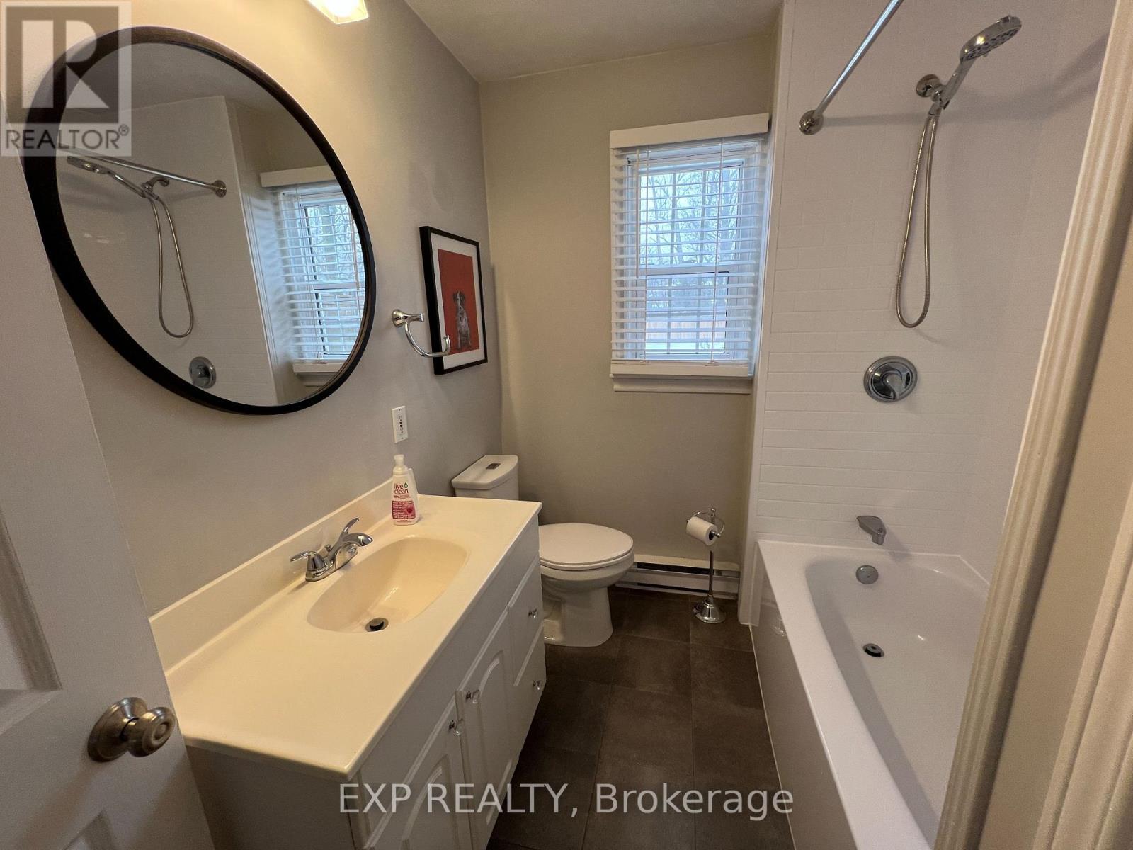 Upper - 74 Mill Street, Orangeville, Ontario  L9W 2M7 - Photo 20 - W12908112