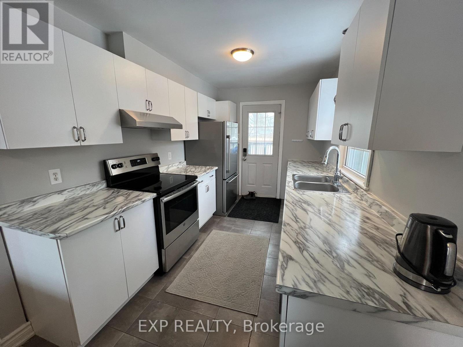 Upper - 74 Mill Street, Orangeville, Ontario  L9W 2M7 - Photo 13 - W12908112