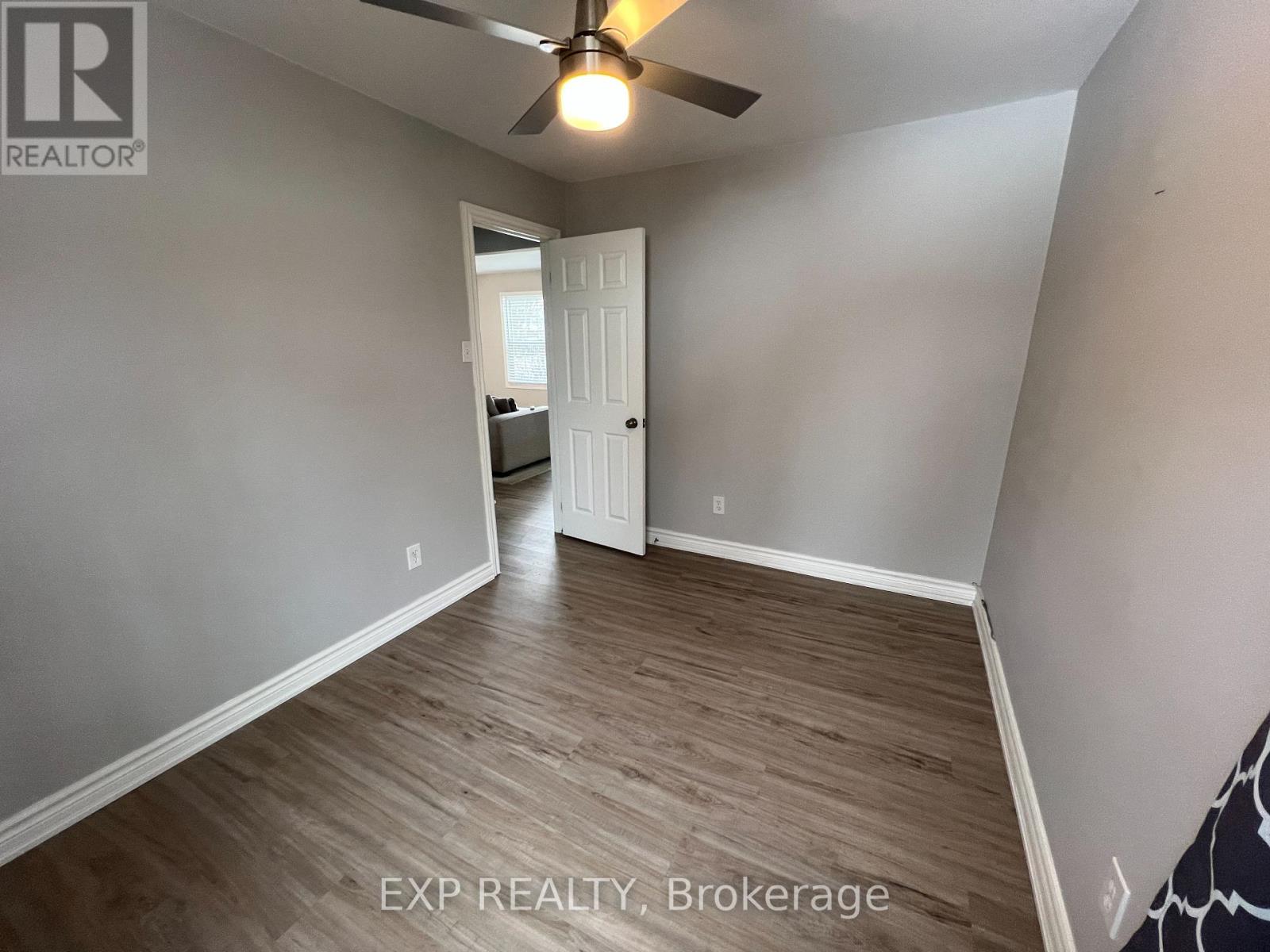 Upper - 74 Mill Street, Orangeville, Ontario  L9W 2M7 - Photo 18 - W12908112