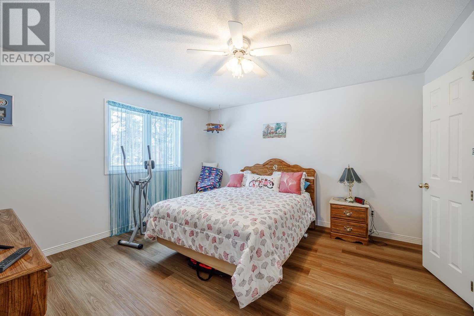 23 Queensgate Blvd, Sault Ste. Marie, Ontario  P6A 6Y6 - Photo 17 - SM260328