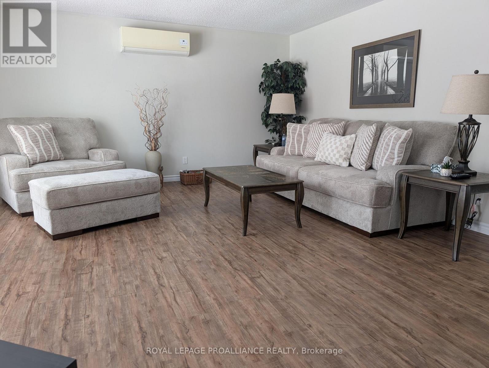 371 Maple Avenue, Deseronto, Ontario  K0K 1X0 - Photo 13 - X12899988