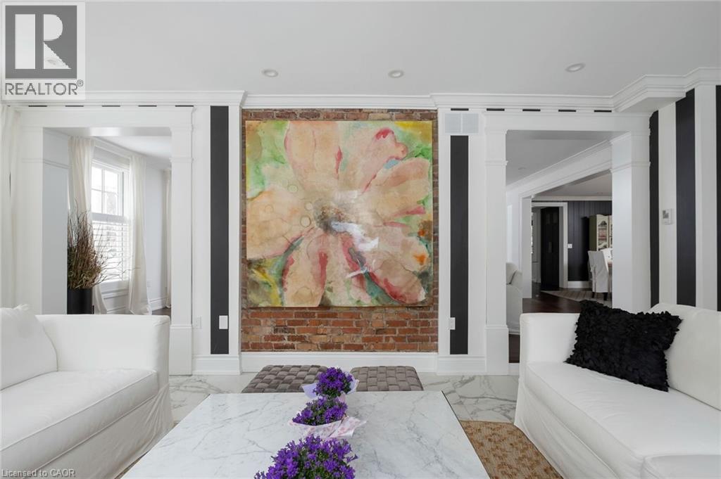 347 East Hart Crescent, Burlington, Ontario  L7N 1P8 - Photo 8 - 40797809