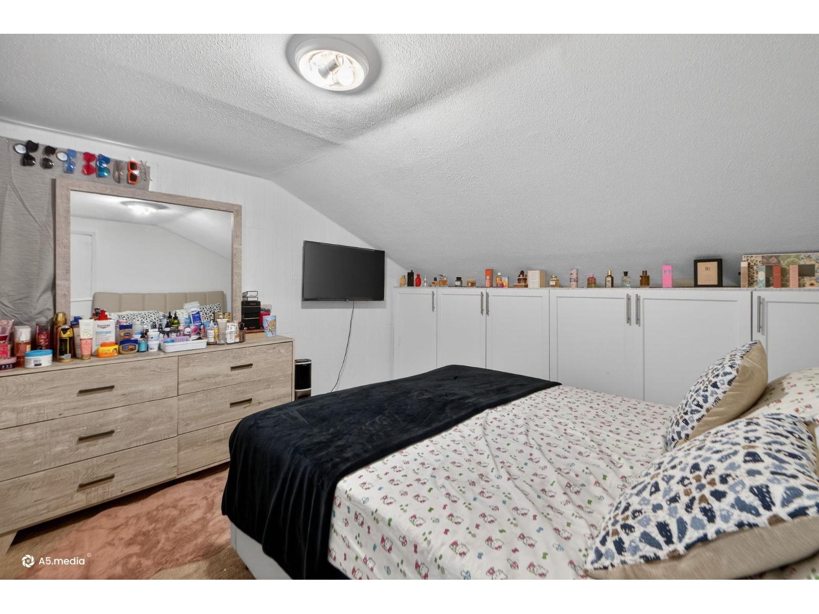 14032 Grosvenor Road, Surrey, British Columbia  V3R 5G5 - Photo 30 - R3101006