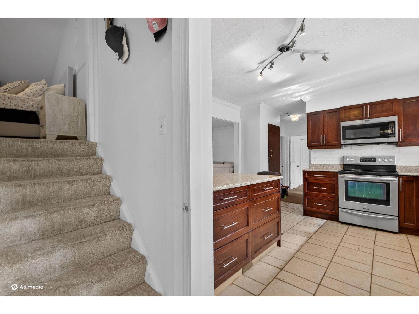 14032 Grosvenor Road, Surrey, British Columbia  V3R 5G5 - Photo 29 - R3101006