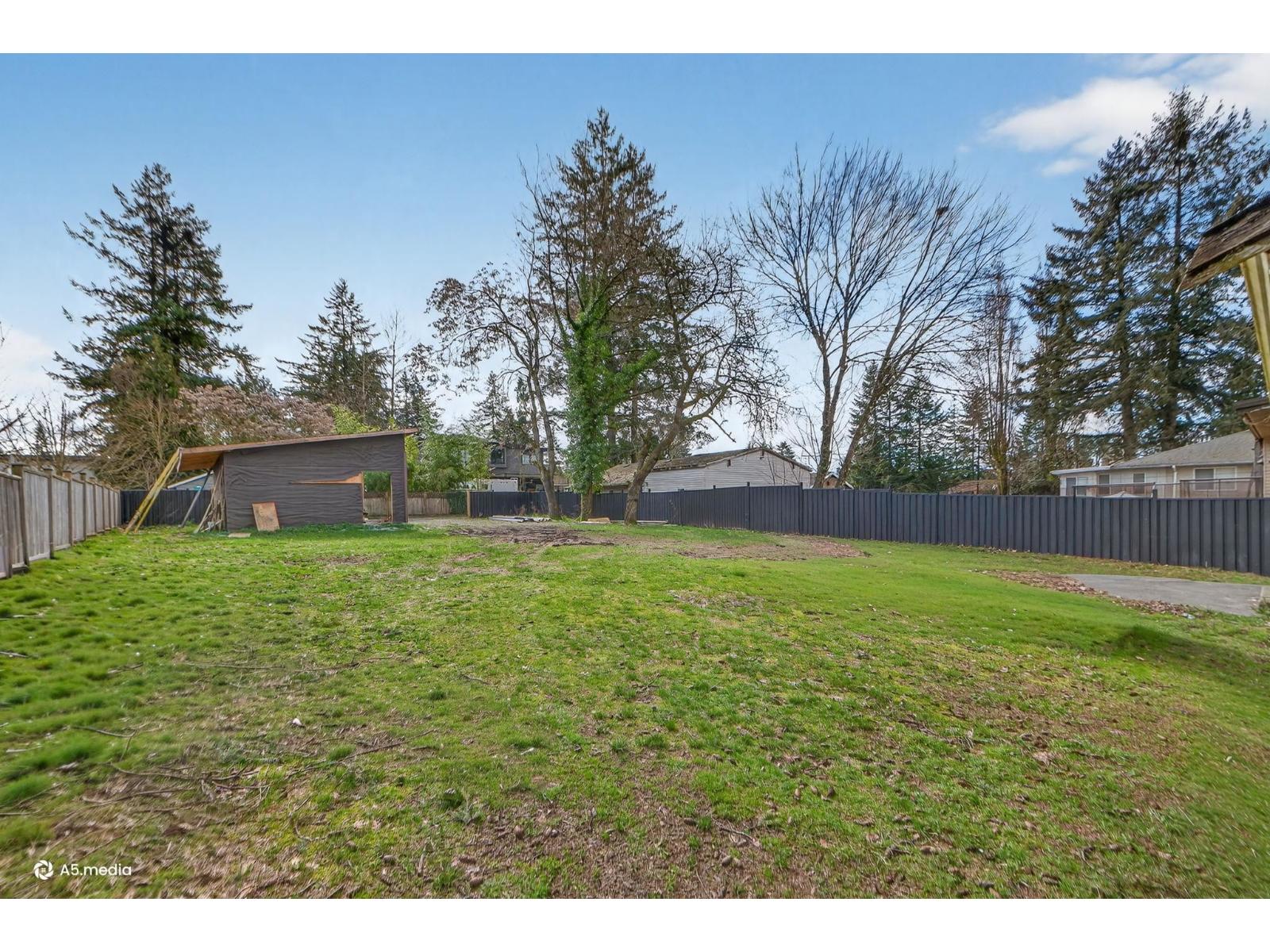 14032 Grosvenor Road, Surrey, British Columbia  V3R 5G5 - Photo 32 - R3101006