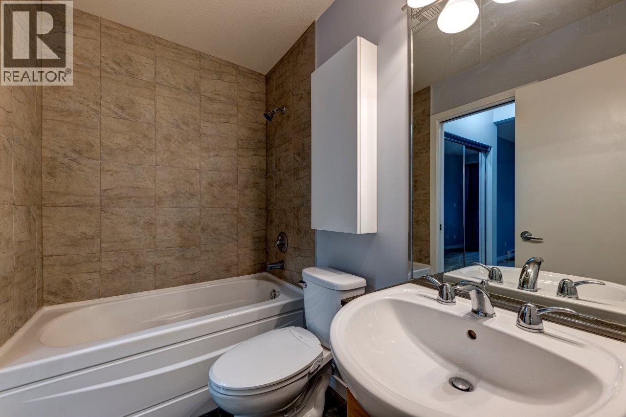 208 560 Raven Woods Drive, North Vancouver, British Columbia  V5G 2T3 - Photo 12 - R3101727