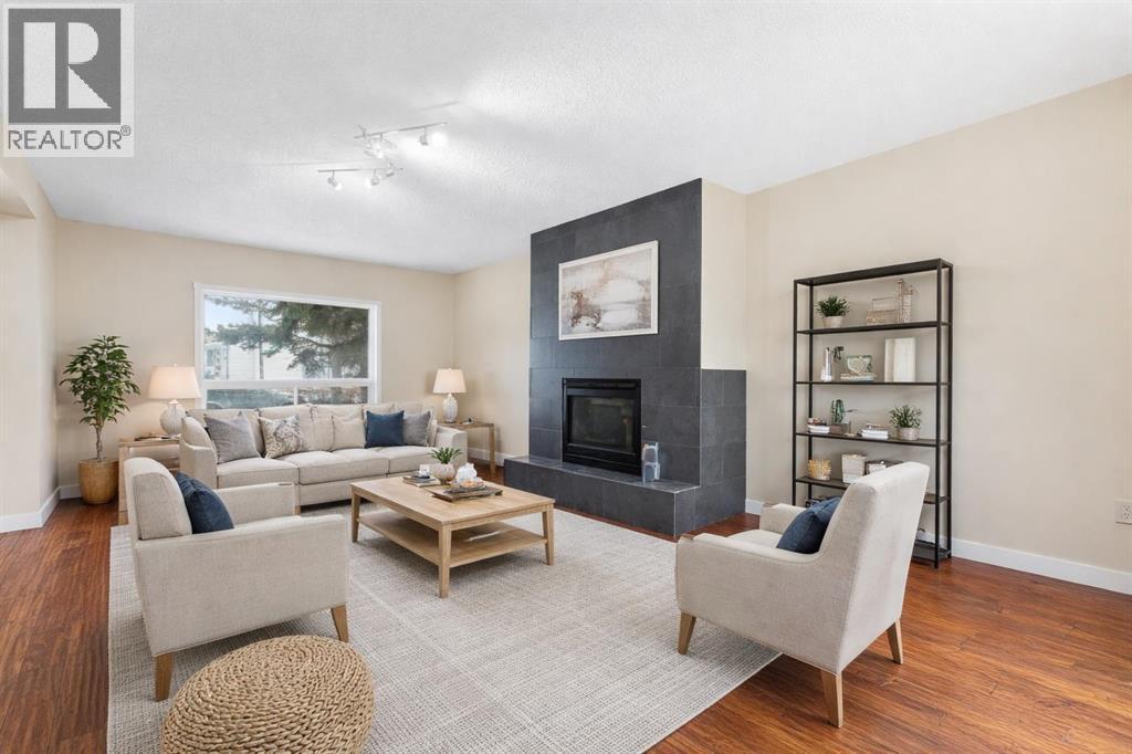 10603 Maplecreek Drive SE, Calgary, Alberta  T2J 1V2 - Photo 4 - A2292947