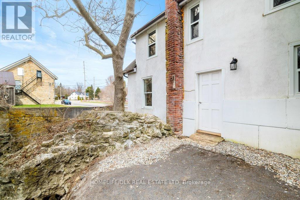 18 Main Street W, Elizabethtown-Kitley, Ontario  K0E 1M0 - Photo 3 - X12908906