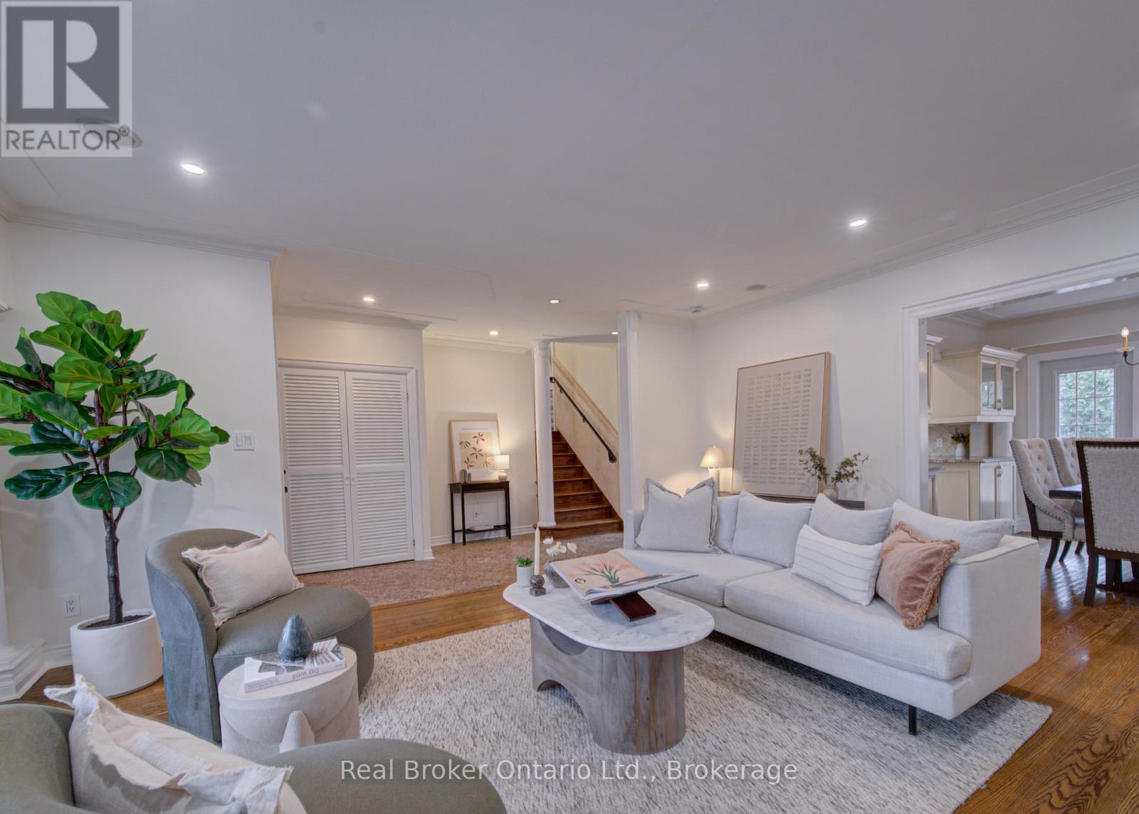 655 Ellengale Road, Burlington, Ontario  L7T 3N9 - Photo 16 - W12908878