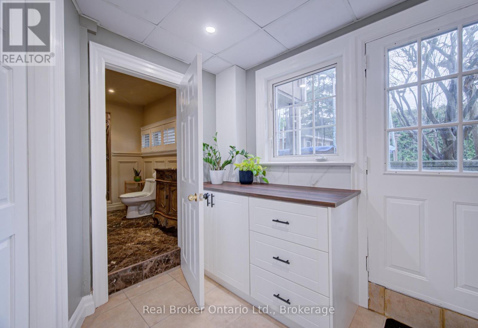 655 Ellengale Road, Burlington, Ontario  L7T 3N9 - Photo 38 - W12908878