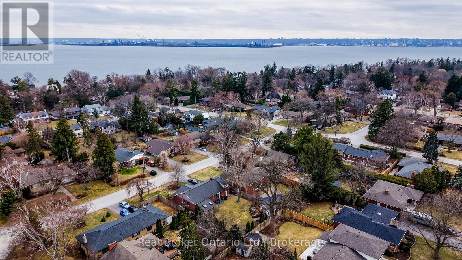 655 Ellengale Road, Burlington, Ontario  L7T 3N9 - Photo 42 - W12908878