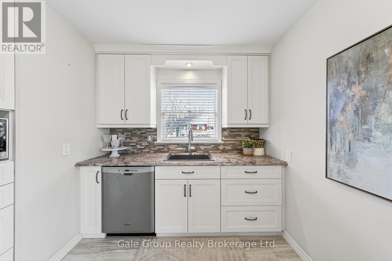 8 William Street, South-West Oxford, Ontario  N4S 7V6 - Photo 14 - X12908982