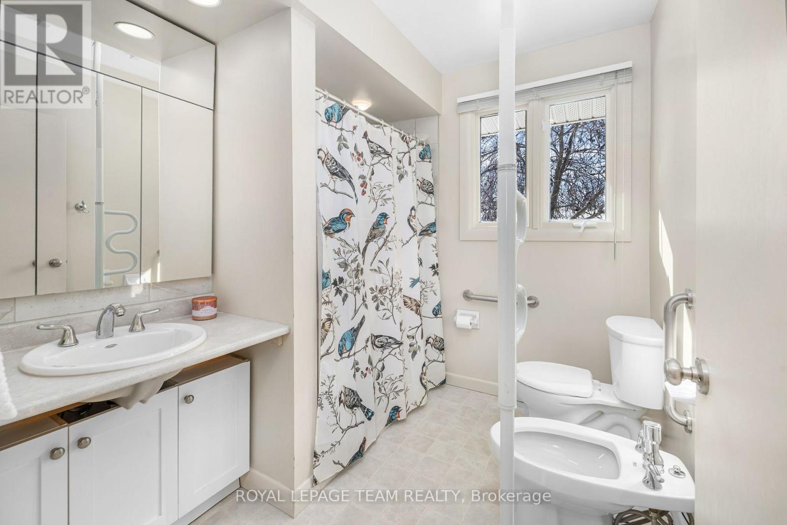 7 Kimberley Road, Ottawa, Ontario  K2H 6C1 - Photo 24 - X12908356