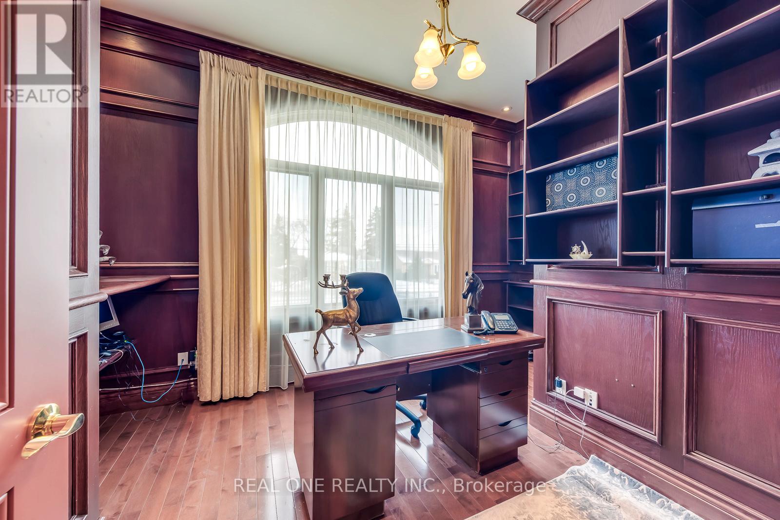 3480 Joan Drive, Mississauga, Ontario  L5B 1T5 - Photo 18 - W12894644