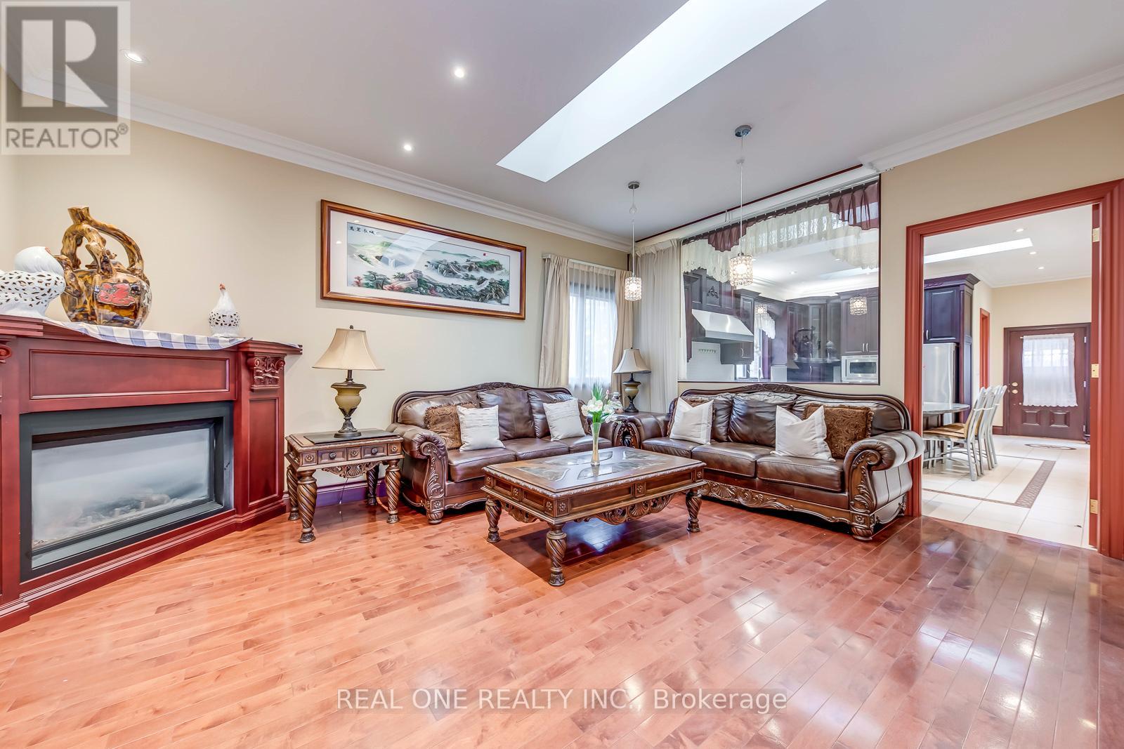 3480 Joan Drive, Mississauga, Ontario  L5B 1T5 - Photo 11 - W12894644