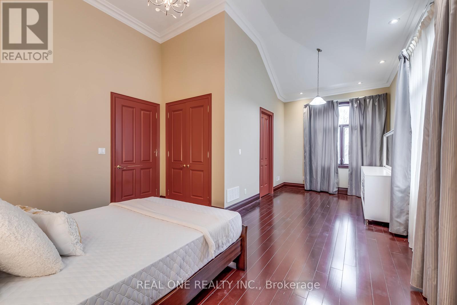 3480 Joan Drive, Mississauga, Ontario  L5B 1T5 - Photo 28 - W12894644