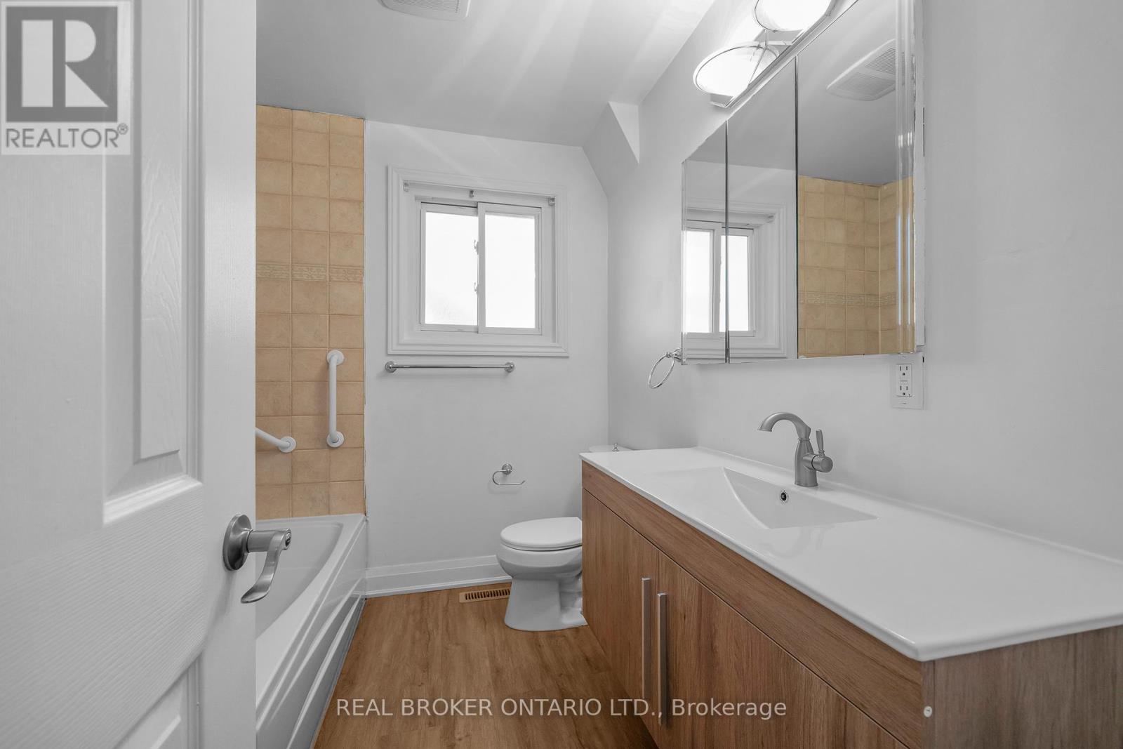 Main - 2518 Harman Court, Mississauga, Ontario  L5J 1T8 - Photo 12 - W12903626