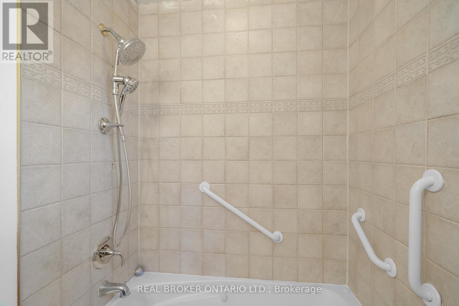 Main - 2518 Harman Court, Mississauga, Ontario  L5J 1T8 - Photo 13 - W12903626