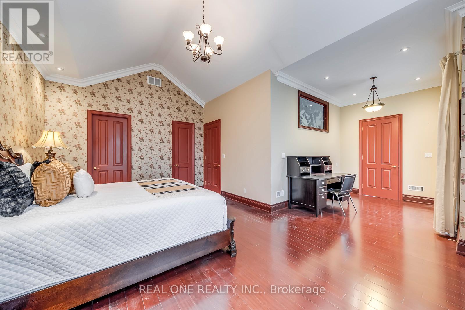 3480 Joan Drive, Mississauga, Ontario  L5B 1T5 - Photo 22 - W12894644