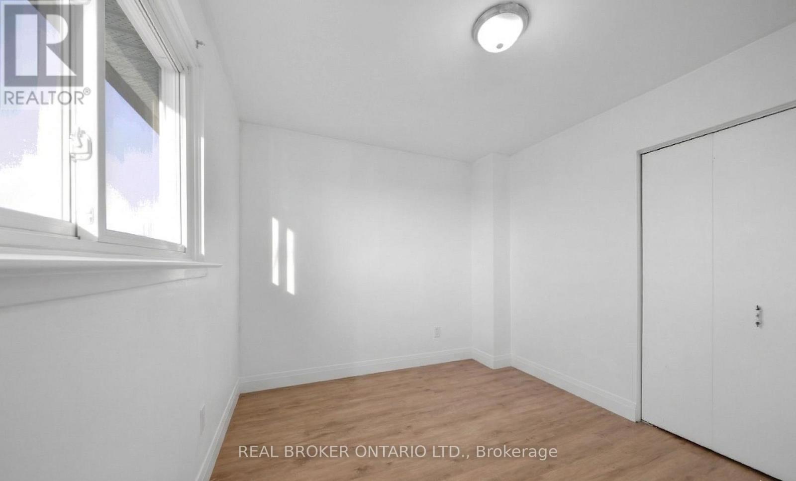 Main - 2518 Harman Court, Mississauga, Ontario  L5J 1T8 - Photo 14 - W12903626