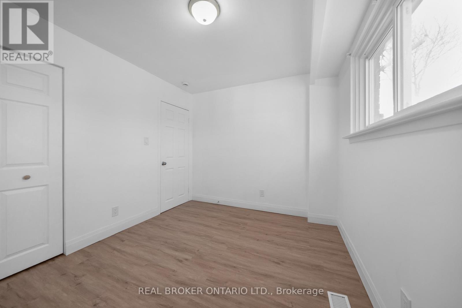 Main - 2518 Harman Court, Mississauga, Ontario  L5J 1T8 - Photo 23 - W12903626