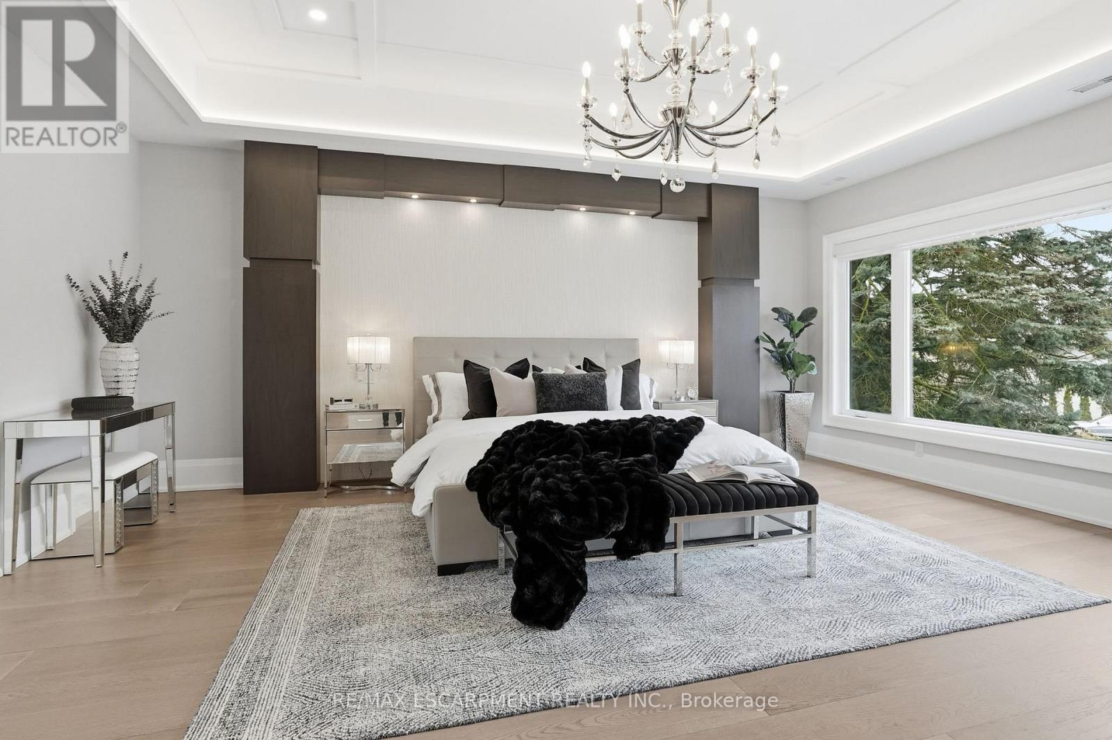 1489 Rogerswood Court, Mississauga (Lorne Park), Ontario  L5J 1R7 - Photo 16 - W12903830