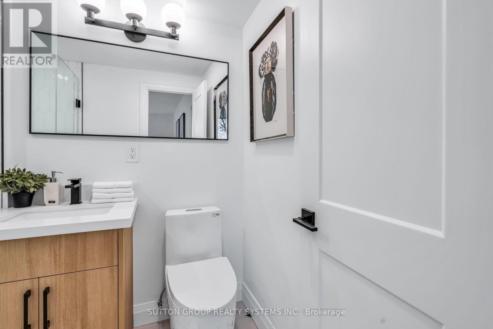 706 - 45 Southport Street, Toronto (High Park-Swansea), Ontario  M6S 3N5 - Photo 24 - W12906208