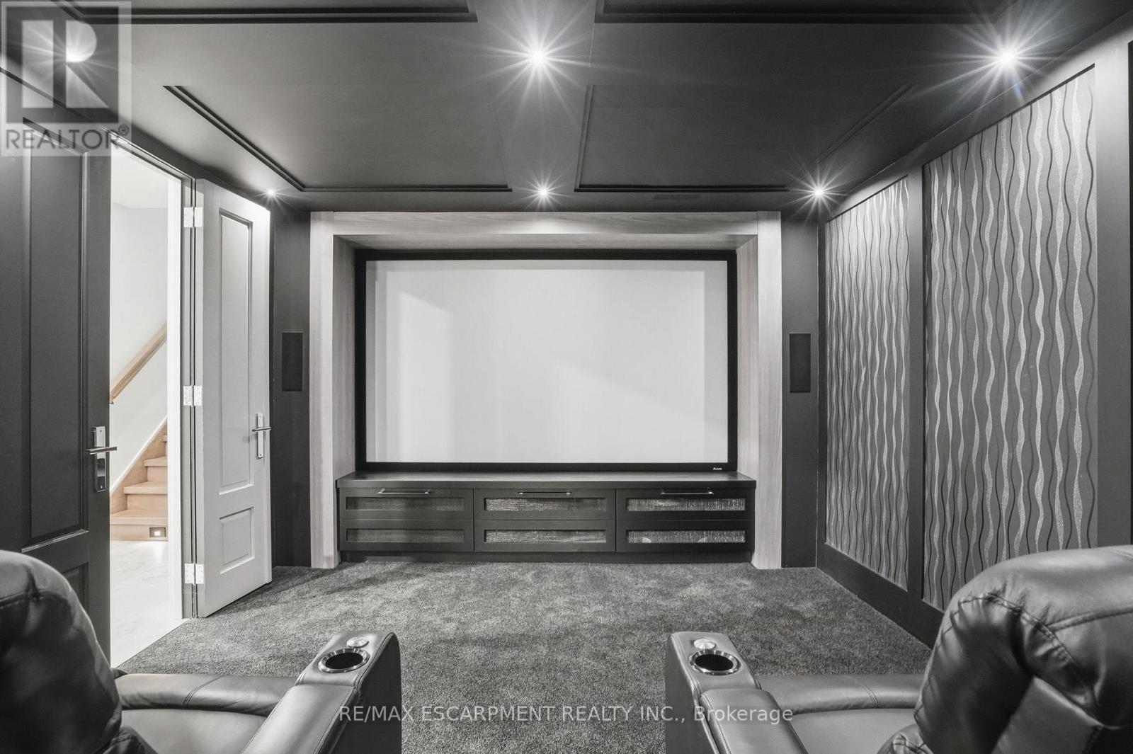 1489 Rogerswood Court, Mississauga (Lorne Park), Ontario  L5J 1R7 - Photo 39 - W12903830