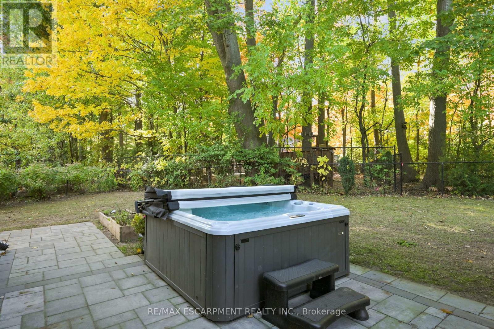 1489 Rogerswood Court, Mississauga (Lorne Park), Ontario  L5J 1R7 - Photo 46 - W12903830