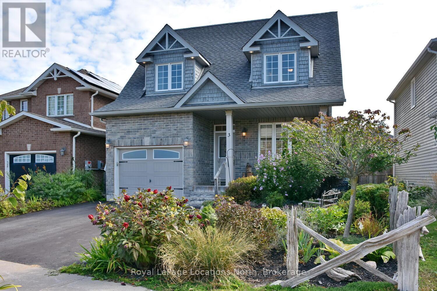 3 CLARK STREET, Collingwood, Ontario