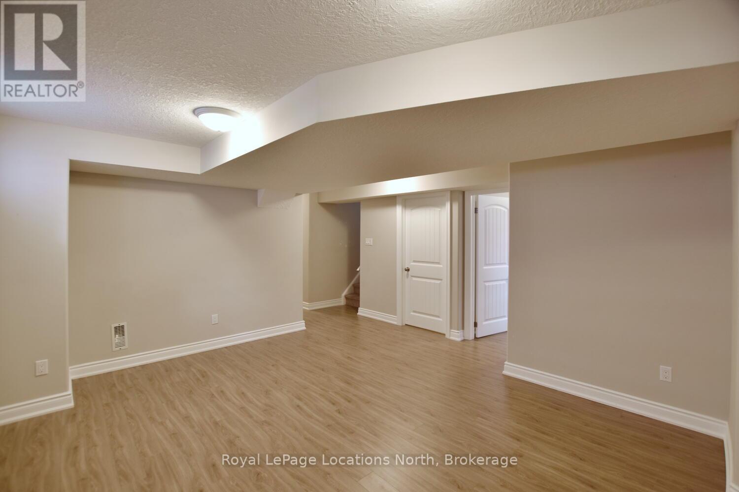 3 Clark Street, Collingwood, Ontario  L9Y 0J1 - Photo 34 - S12908930