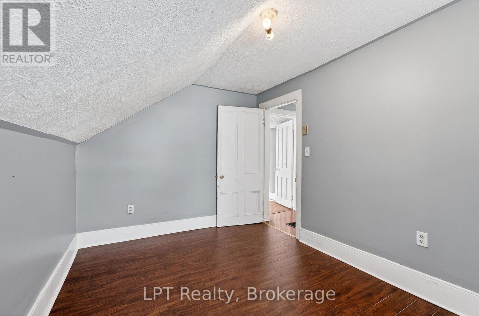 176 Garden Street, Gananoque, Ontario  K7G 1H9 - Photo 20 - X12909038