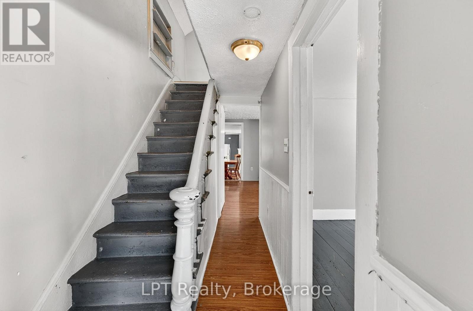 176 Garden Street, Gananoque, Ontario  K7G 1H9 - Photo 4 - X12909038