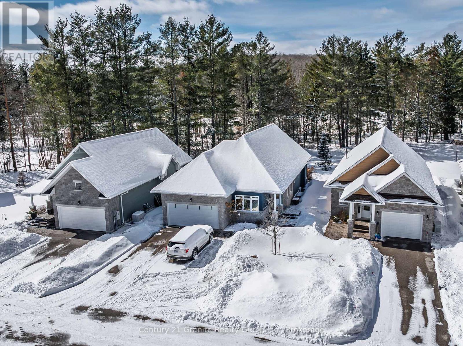 49 WEBB CIRCLE, Dysart et al, Ontario