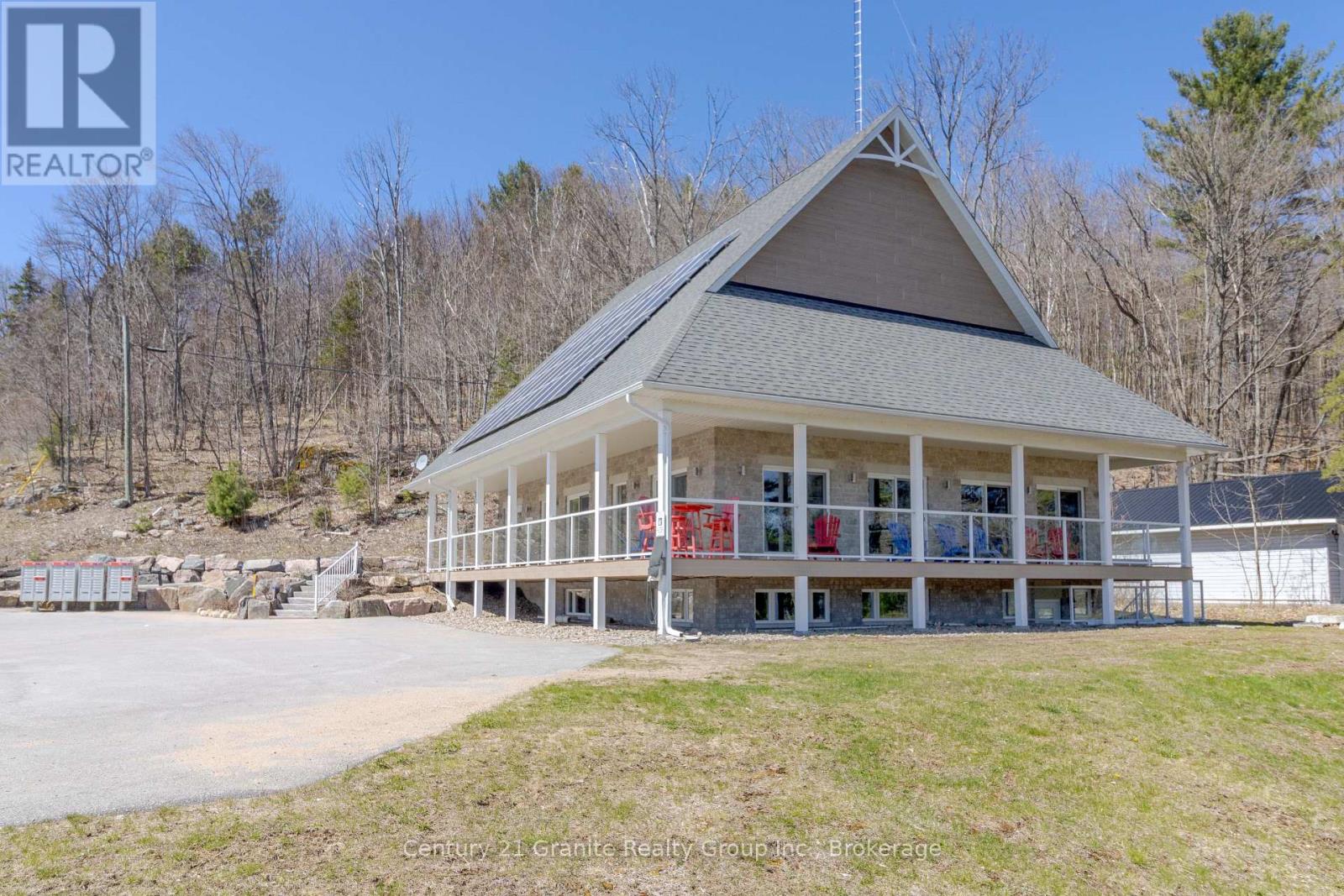 49 Webb Circle, Dysart Et Al, Ontario  K0M 1S0 - Photo 32 - X12908972