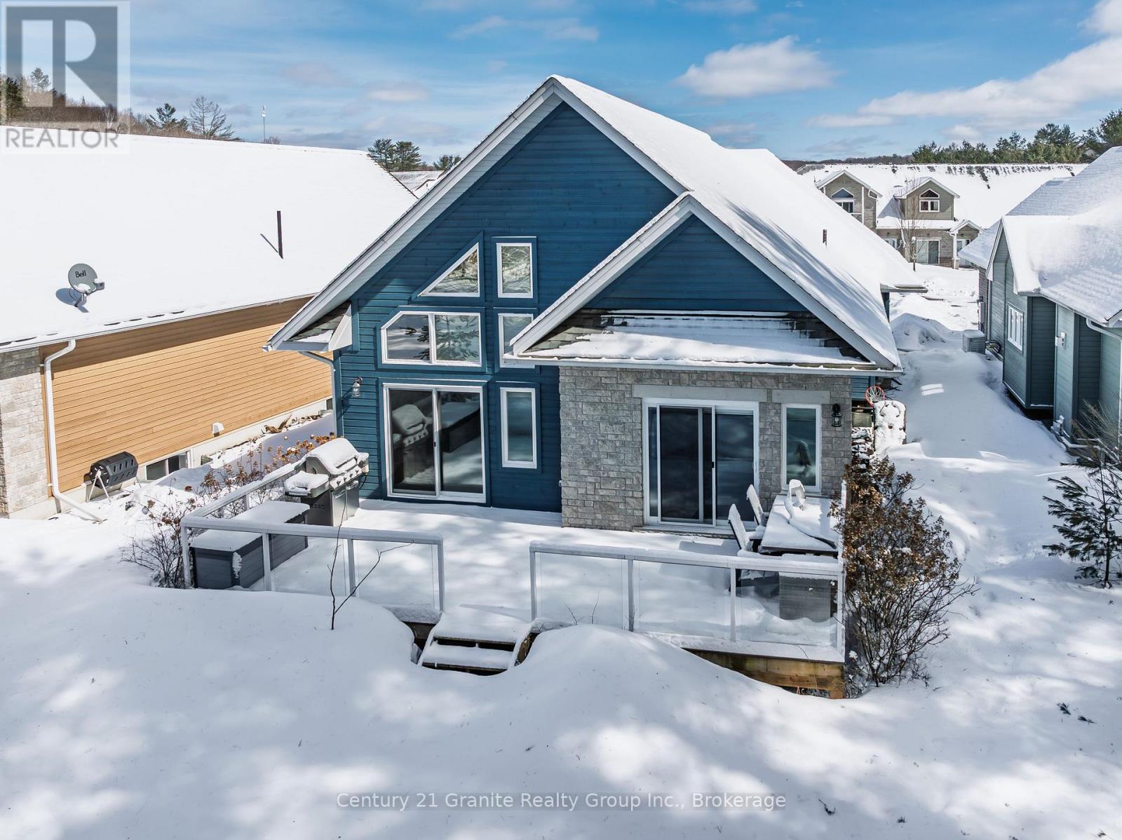 49 Webb Circle, Dysart Et Al, Ontario  K0M 1S0 - Photo 43 - X12908972