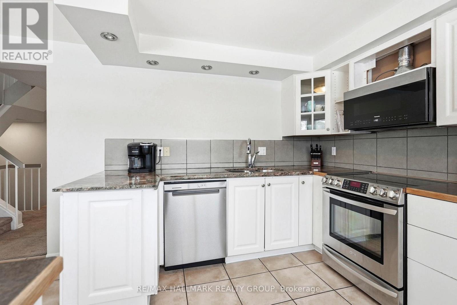 6935 Du Bois Avenue, Ottawa, Ontario  K1C 5L4 - Photo 14 - X12908886