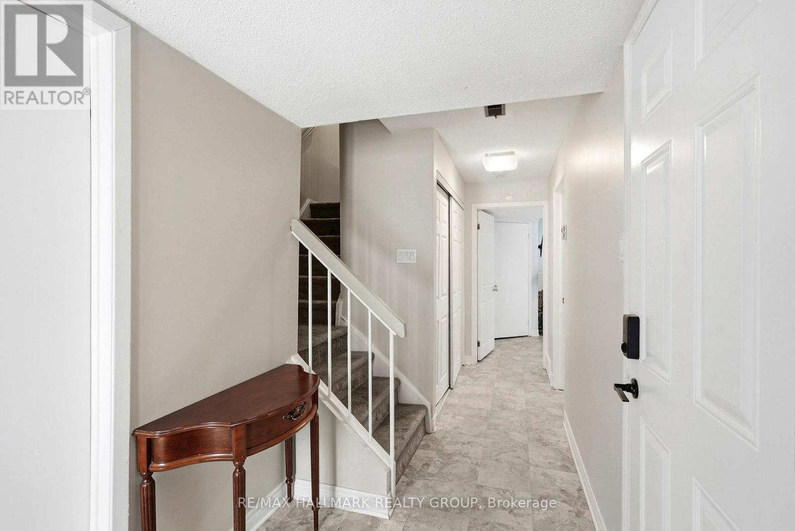 6935 Du Bois Avenue, Ottawa, Ontario  K1C 5L4 - Photo 7 - X12908886